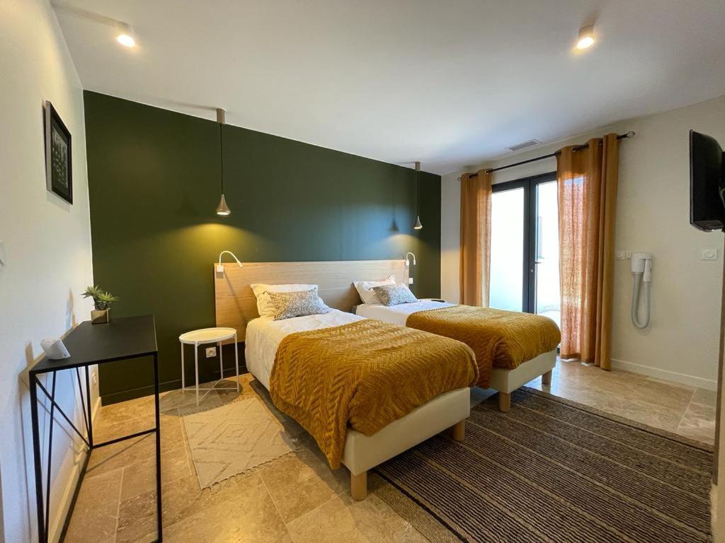 Domaine Mas Terra Bed & Breakfast แซงต์-ปอล-เดอ-เฟอนูเยต์ ภายนอก รูปภาพ